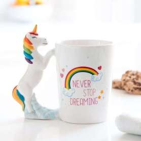 Mug à anse licorne never stop dreaming