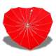 Parapluie rouge en forme de cœur, un accessoire plein de romantisme