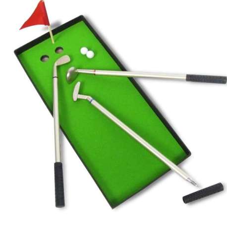 3 stylos club de golf avec green