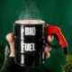 Mug Bio Fuel avec Anse en Forme de Pistolet Pompe à Essence - Original et Audacieux
