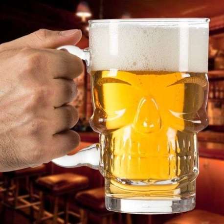 Chope de bière tête de mort