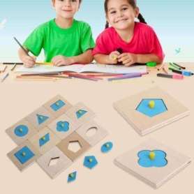Puzzles en bois pour tri des formes Montessori 